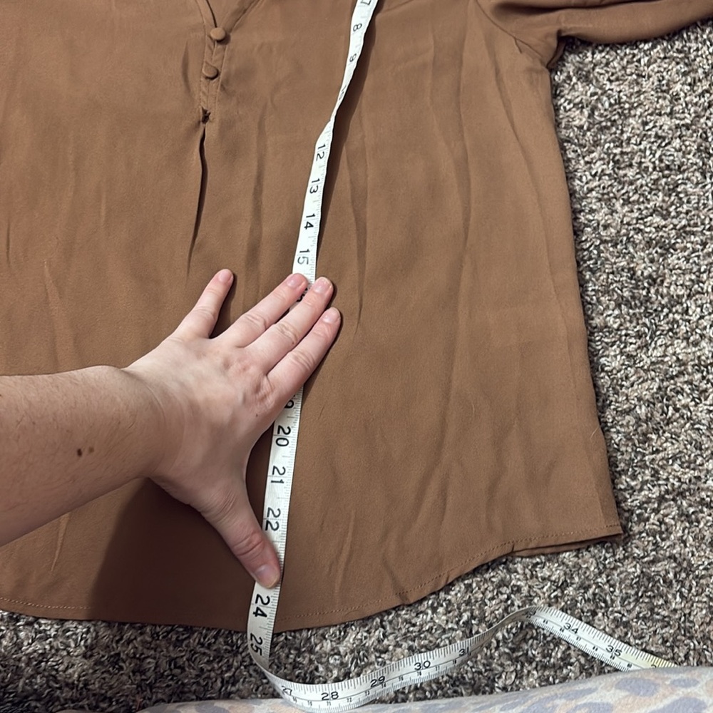 NWT Tahari Hazelnut Brown Long Sleeve Top Size M - Picture 9 of 11